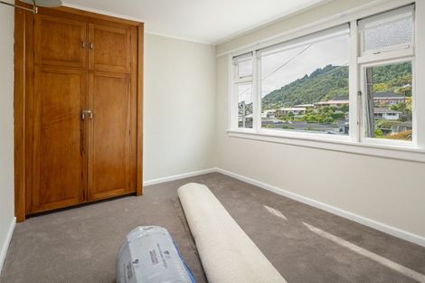 Photo of property in 34 Waikawa Road, Picton, 7220