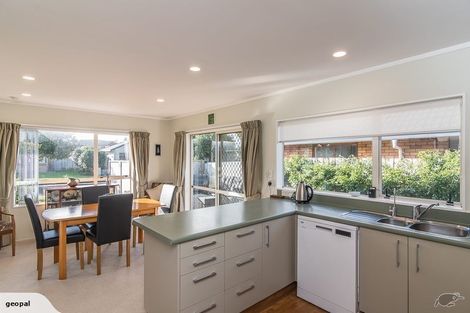 Photo of property in 19 Sunburst Court, Paraparaumu Beach, Paraparaumu, 5032