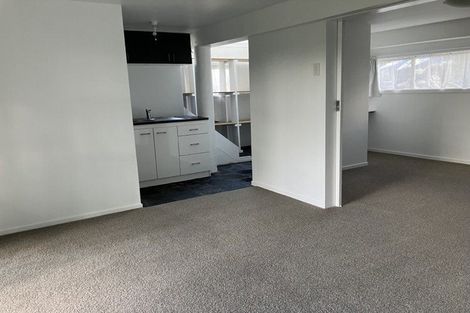 Photo of property in 20 Marina View Drive, West Harbour, Auckland, 0618