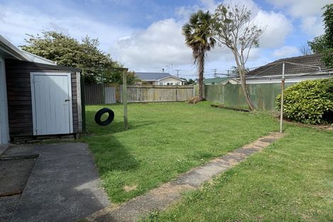 Photo of property in 28 Saint Annes Street, Levin, 5510