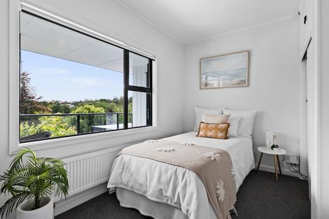 Photo of property in 55 Breadalbane Avenue, Havelock North, 4130