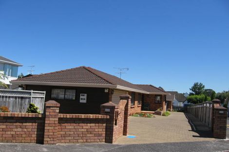 Photo of property in 1/22 Woodbridge Lane, Milford, Auckland, 0620