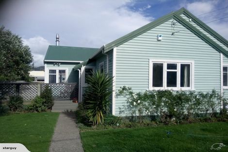 Photo of property in 3 Garden Road, Avalon, Lower Hutt, 5011