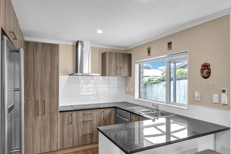 Photo of property in 1 Nirmal Place, Sunnyvale, Auckland, 0612