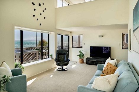 Photo of property in 19 Moana Road, Plimmerton, Porirua, 5026