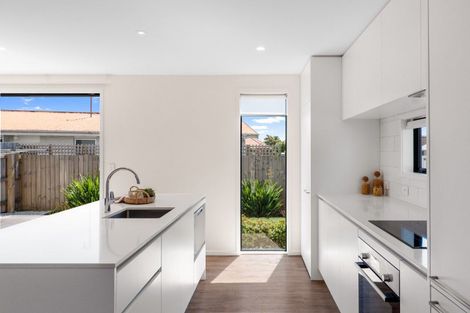 Photo of property in 1/45 Division Street, Riccarton, Christchurch, 8041