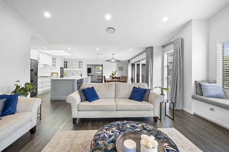 Photo of property in 7 Tupare Place, Highlands Park, New Plymouth, 4312