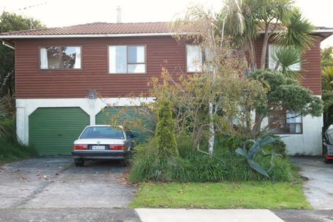 Photo of property in 37 Pegler Drive, Howick, Auckland, 2014