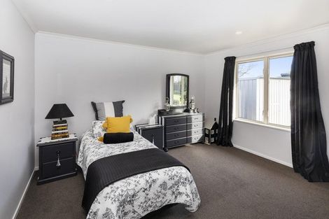 Photo of property in 53 Glasnevin Drive, Casebrook, Christchurch, 8051