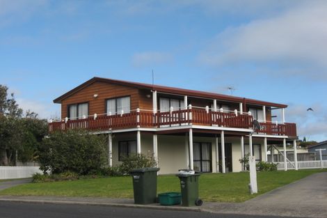 Photo of property in 8 Mason Place, Ohope, 3121