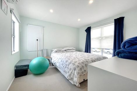 Photo of property in 70 Waverton Terrace, Churton Park, Wellington, 6037