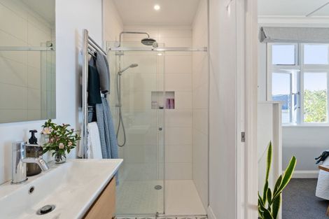 Photo of property in 2 Karamu Street, Ngaio, Wellington, 6035