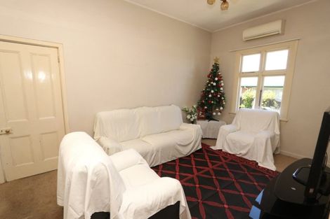 Photo of property in 129 Victoria Street, Ashburton, 7700