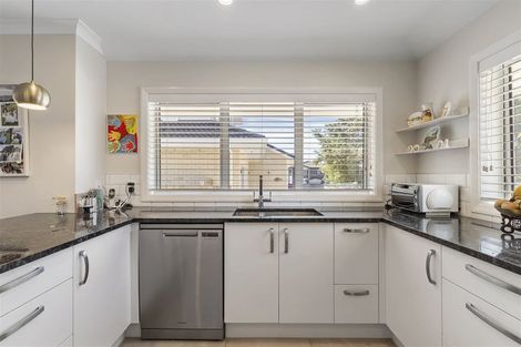 Photo of property in 2/67 Nelson Street, Howick, Auckland, 2014