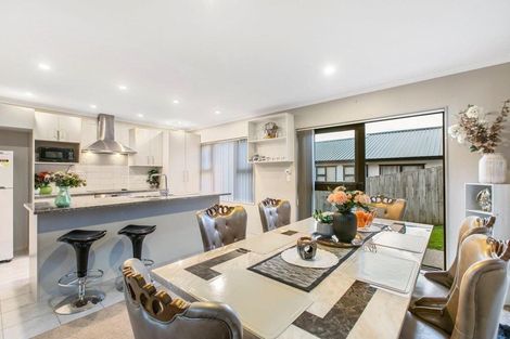 Photo of property in 147 Keri Vista Rise, Papakura, 2110