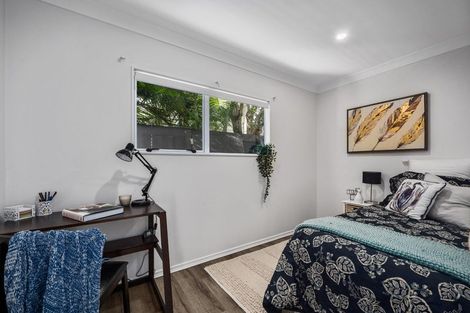 Photo of property in 1/69 Bay Street, Red Beach, 0932