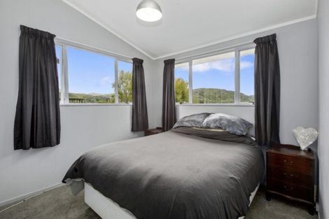 Photo of property in 19 Greenwich Grove, Stokes Valley, Lower Hutt, 5019
