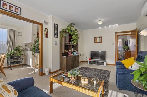 Photo of property in 2/87 Brougham Street, New Plymouth, 4310