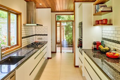 Photo of property in 5 Ngaio Street, Eastbourne, Lower Hutt, 5013