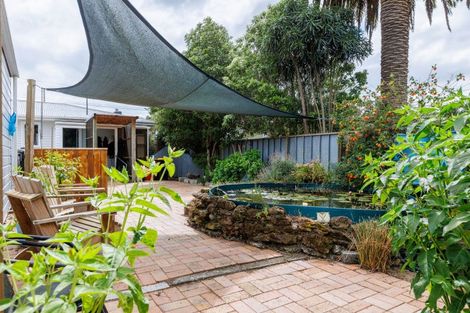 Photo of property in 27 Mangahao Road, Pahiatua, 4910