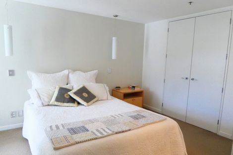 Photo of property in Montreaux Apartments, 8b/164 The Terrace, Wellington Central, Wellington, 6011