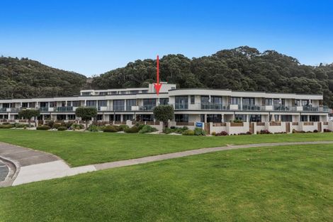 Photo of property in Beachpoint Apartments, 2/5 West End Road, Ohope, 3121