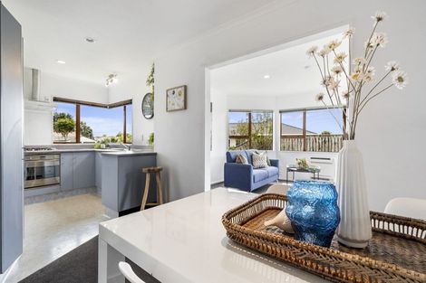 Photo of property in 19 Silvan Place, Bell Block, New Plymouth, 4312