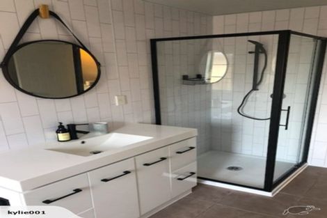 Photo of property in 3/47 Marine Parade, Mount Maunganui, 3116