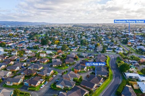 Photo of property in Waimanu Bay Village, 32/1 Piriti Drive, Te Atatu Peninsula, Auckland, 0610