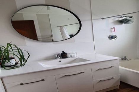 Photo of property in 32 Redwood Grove, Hokowhitu, Palmerston North, 4410