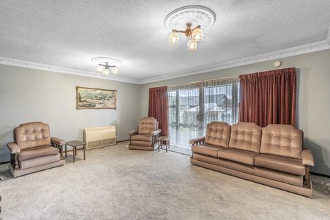 Photo of property in 2 Calder Place, Winton, 9720