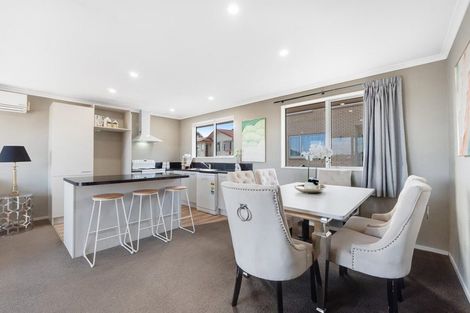 Photo of property in 148a Aviemore Drive, Highland Park, Auckland, 2010