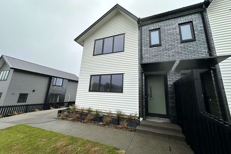 Photo of property in 40 Turtleback Avenue, Whitby, 5024