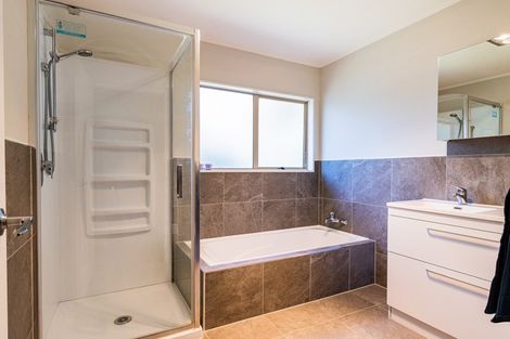 Photo of property in 105 Browning Street, Leamington, Cambridge, 3432