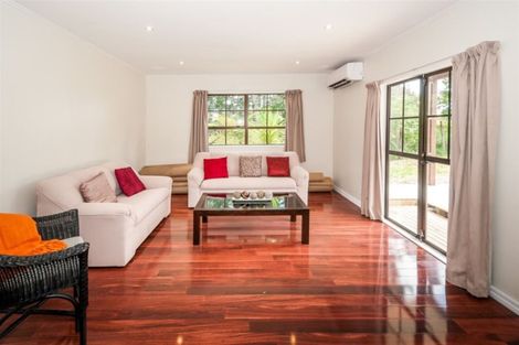 Photo of property in 43 Oteha Valley Road, Northcross, Auckland, 0632