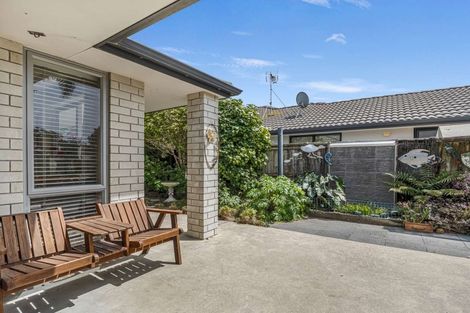 Photo of property in 60 Gibson Place, Papamoa Beach, Papamoa, 3118