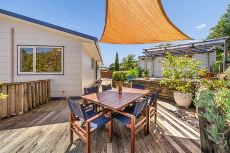 Photo of property in 21 Oaklands Grove, Clouston Park, Upper Hutt, 5018