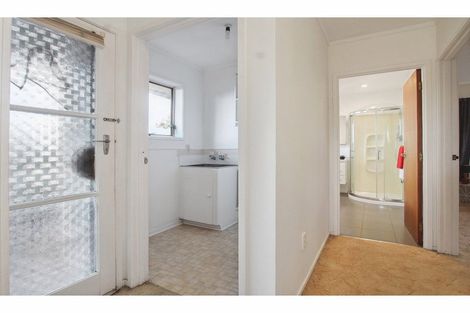 Photo of property in 1/78 Bentley Avenue, Glenfield, Auckland, 0629