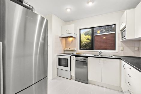 Photo of property in 9 Commons Way, Crofton Downs, Wellington, 6035