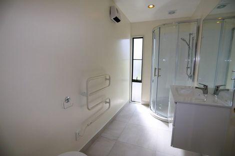 Photo of property in 4/21 Darvel Street, Riccarton, Christchurch, 8011