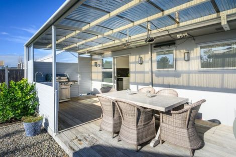 Photo of property in 99 Seabury Avenue, Foxton Beach, Foxton, 4815