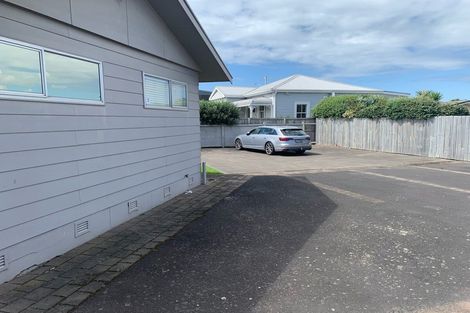 Photo of property in 18 Girven Road, Mount Maunganui, 3116