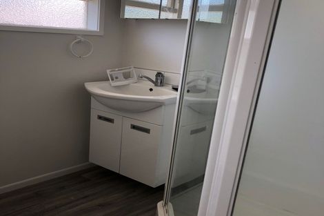 Photo of property in 28 Halver Road, Hillpark, Auckland, 2102