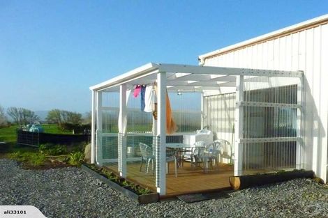 Photo of property in 15 Newcombe Road, Otaua, Waiuku, 2682