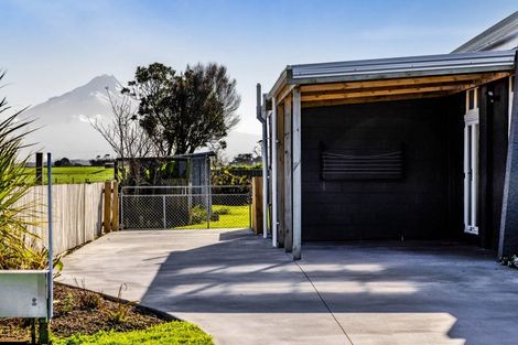 Photo of property in 14 Barclay Road, Okaiawa, Hawera, 4671
