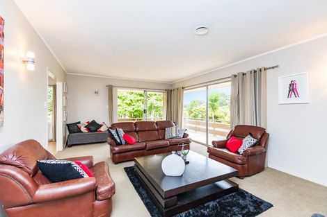 Photo of property in 7 Kahurangi Place, Hillpark, Auckland, 2102