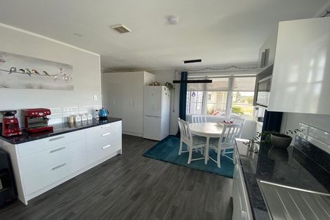 Photo of property in 8 Mclean Street, Oamaru North, Oamaru, 9400