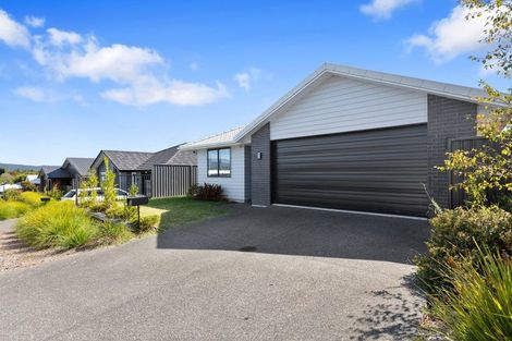 Photo of property in 18 Pioneer Crescent, Omokoroa, 3114