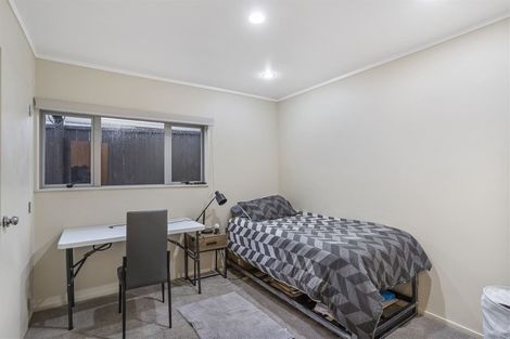 Photo of property in 5a Everingham Place, Sunnyhills, Auckland, 2010