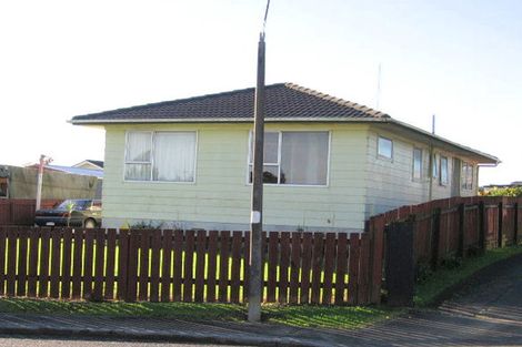 Photo of property in 6 Rimini Place, Clover Park, Auckland, 2023